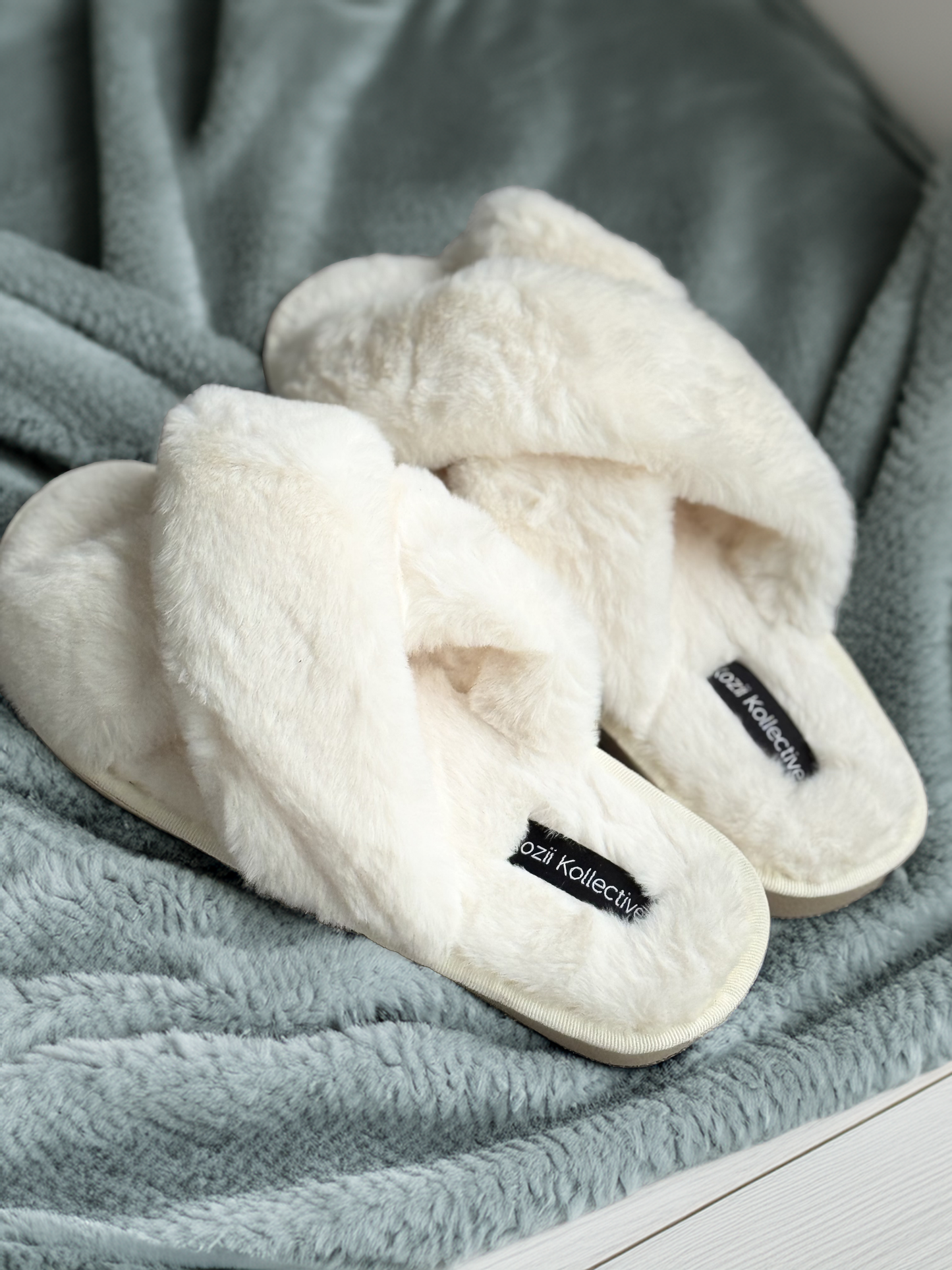 LuxeCloud Slippers